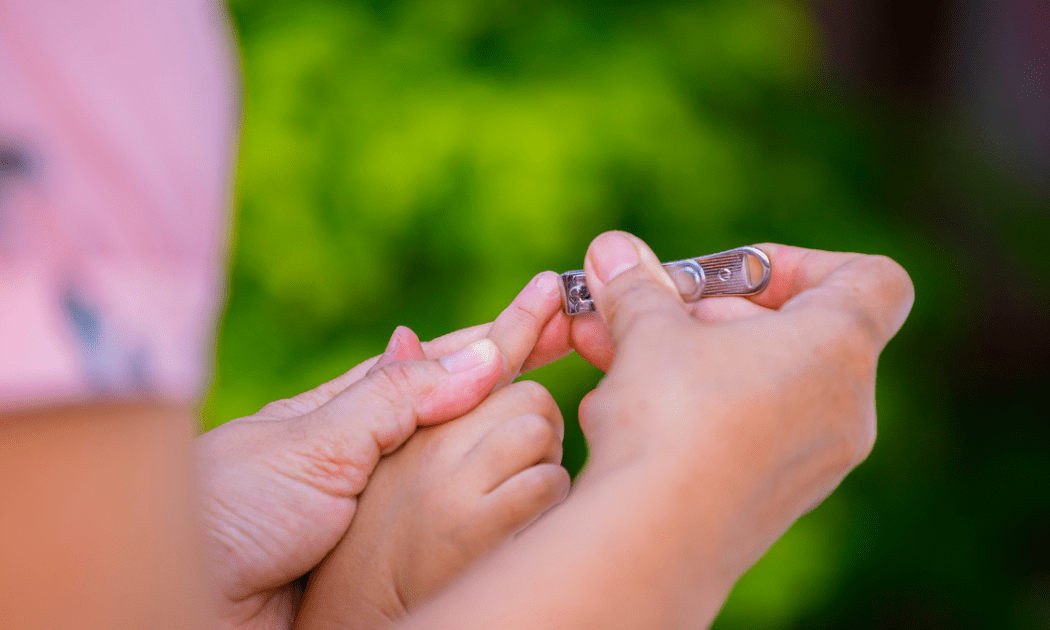 Consejos para cortar de manera segura las uñas de tu hijos